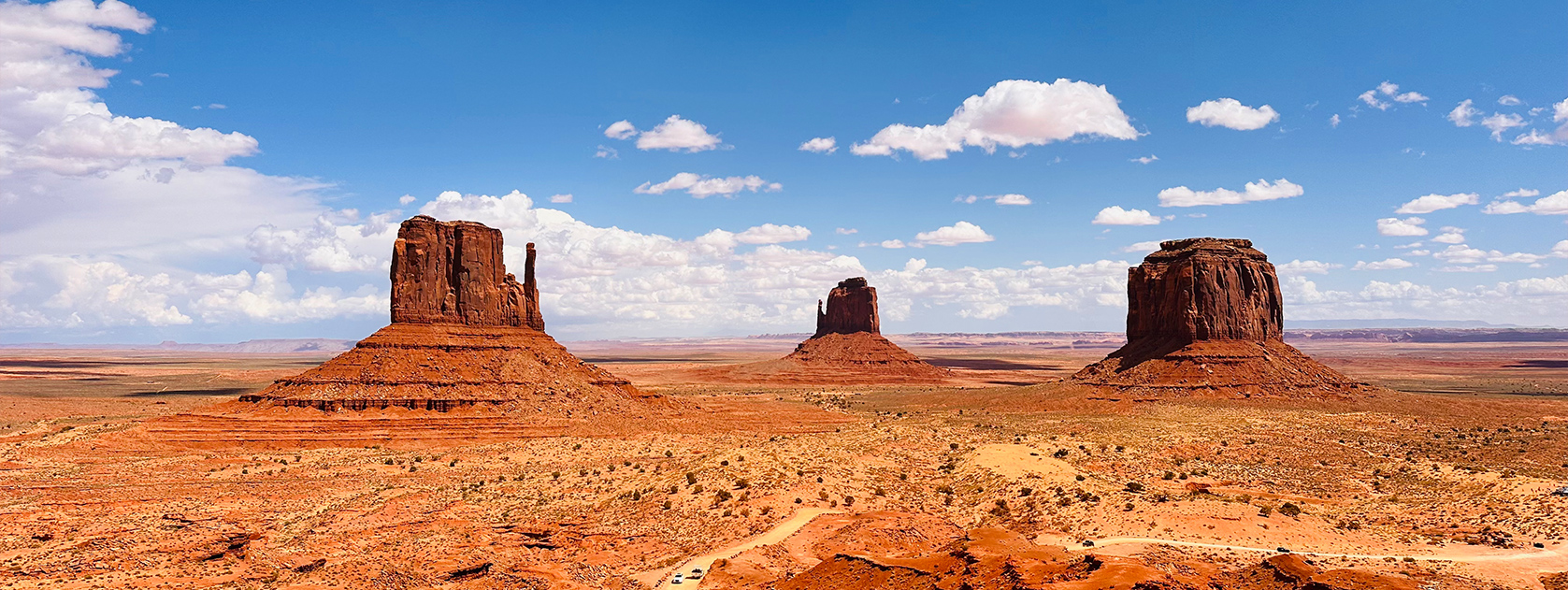 紀念碑山谷 (Monument Valley)